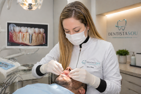 dra-elisa-dentista-sou